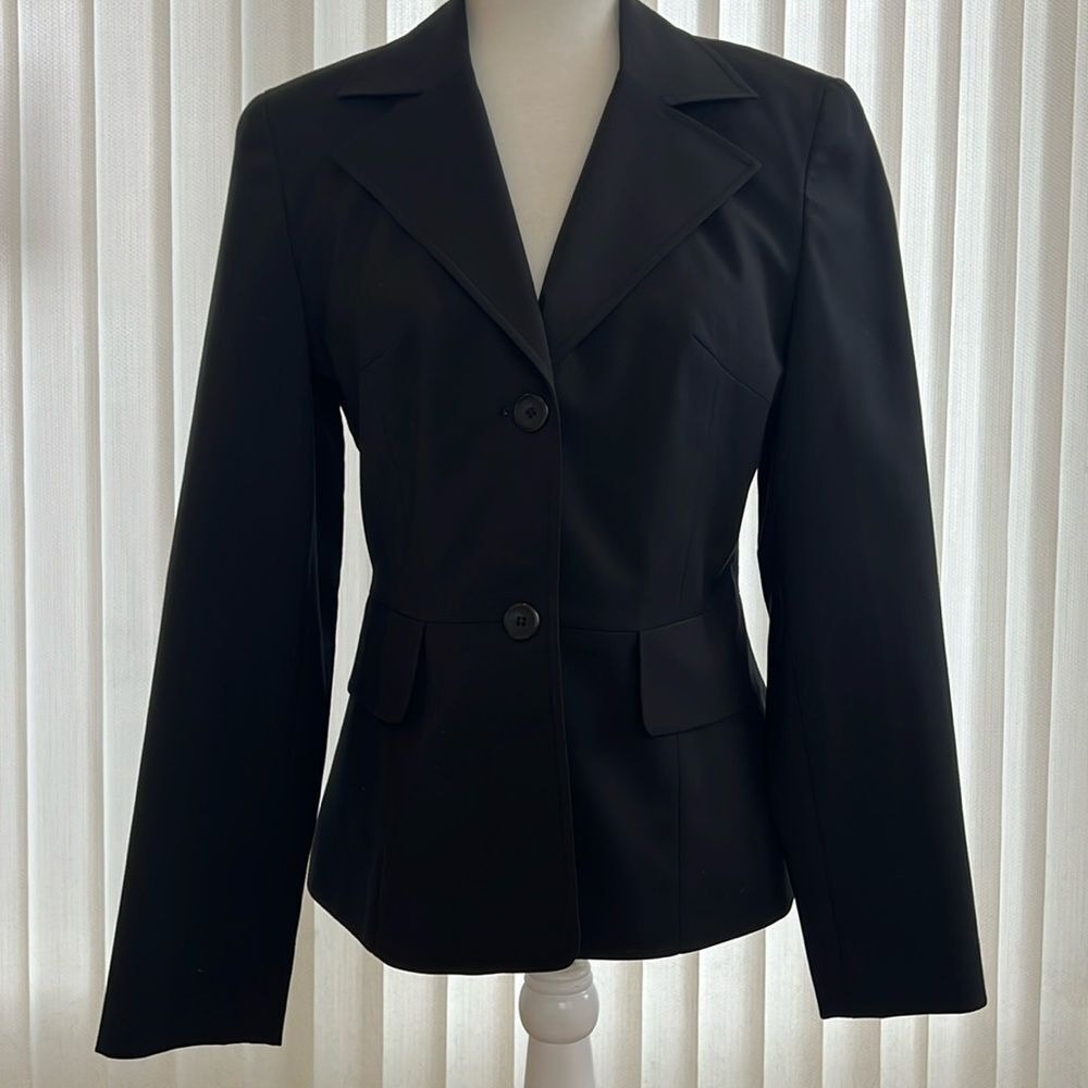 Vintage Women's black Barami 2 button closure blazer size 6 Classic Career